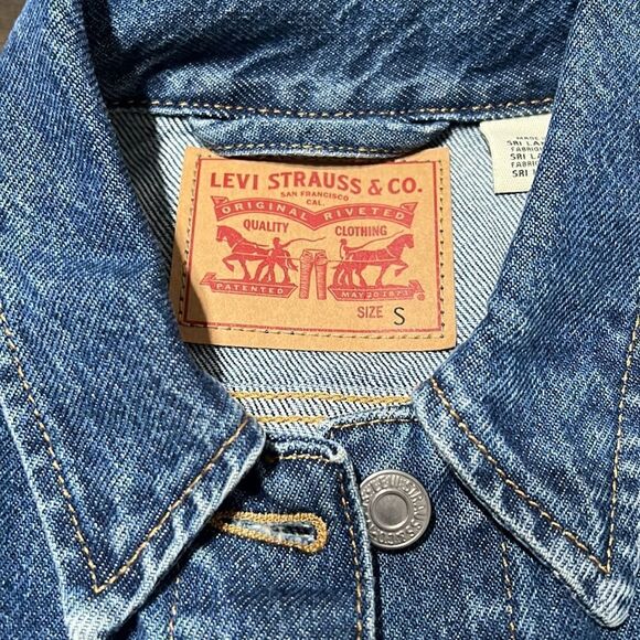 Levi jacket  - Picture 2 of 4